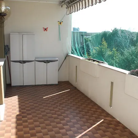 Venezuela 2 *